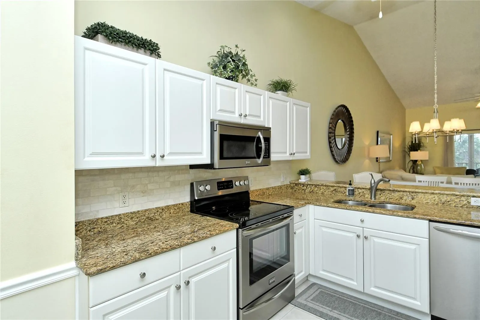 5250 HYLAND HILLS AVE #1525, #1525