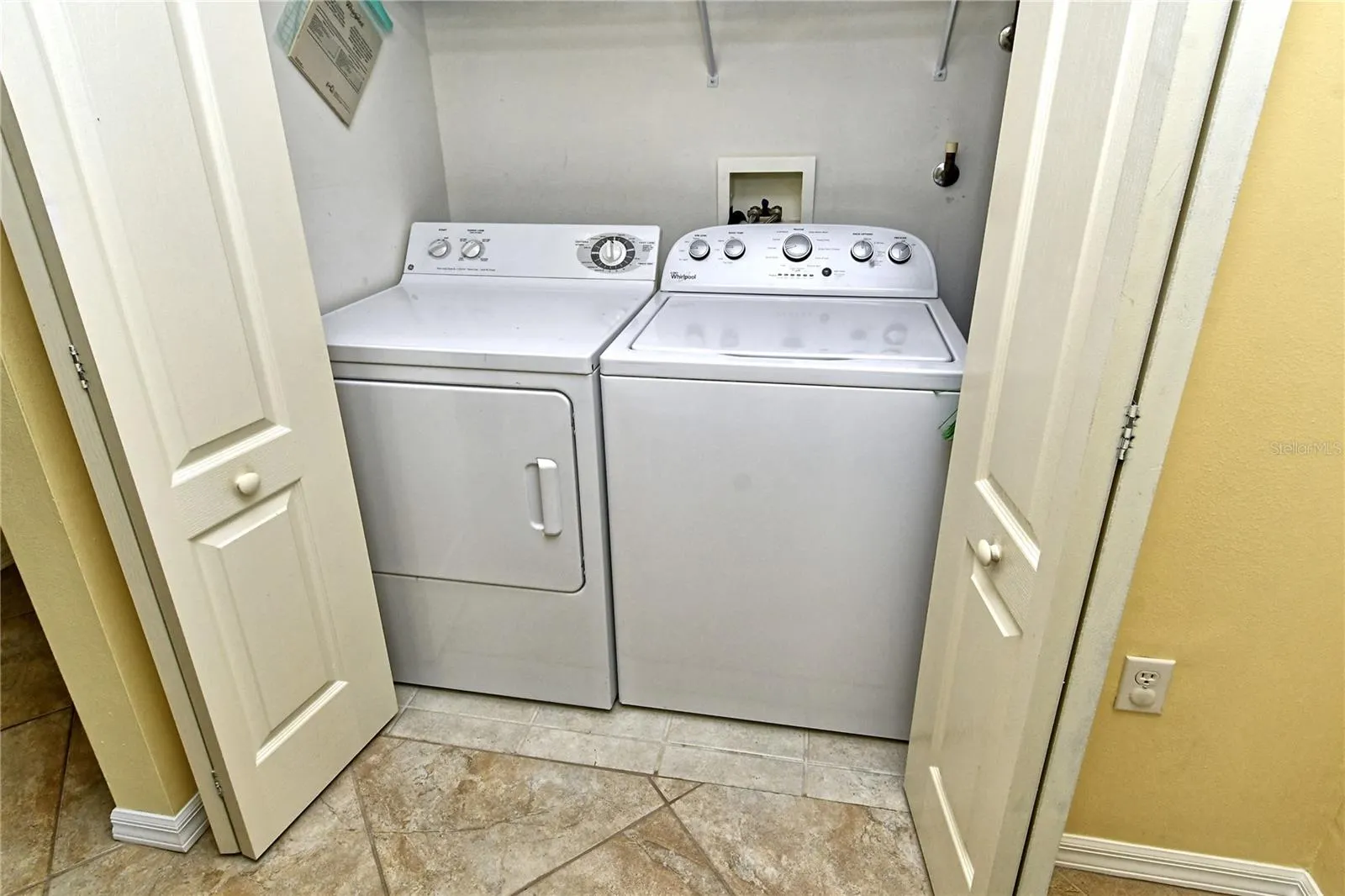 5250 HYLAND HILLS AVE #1525, #1525