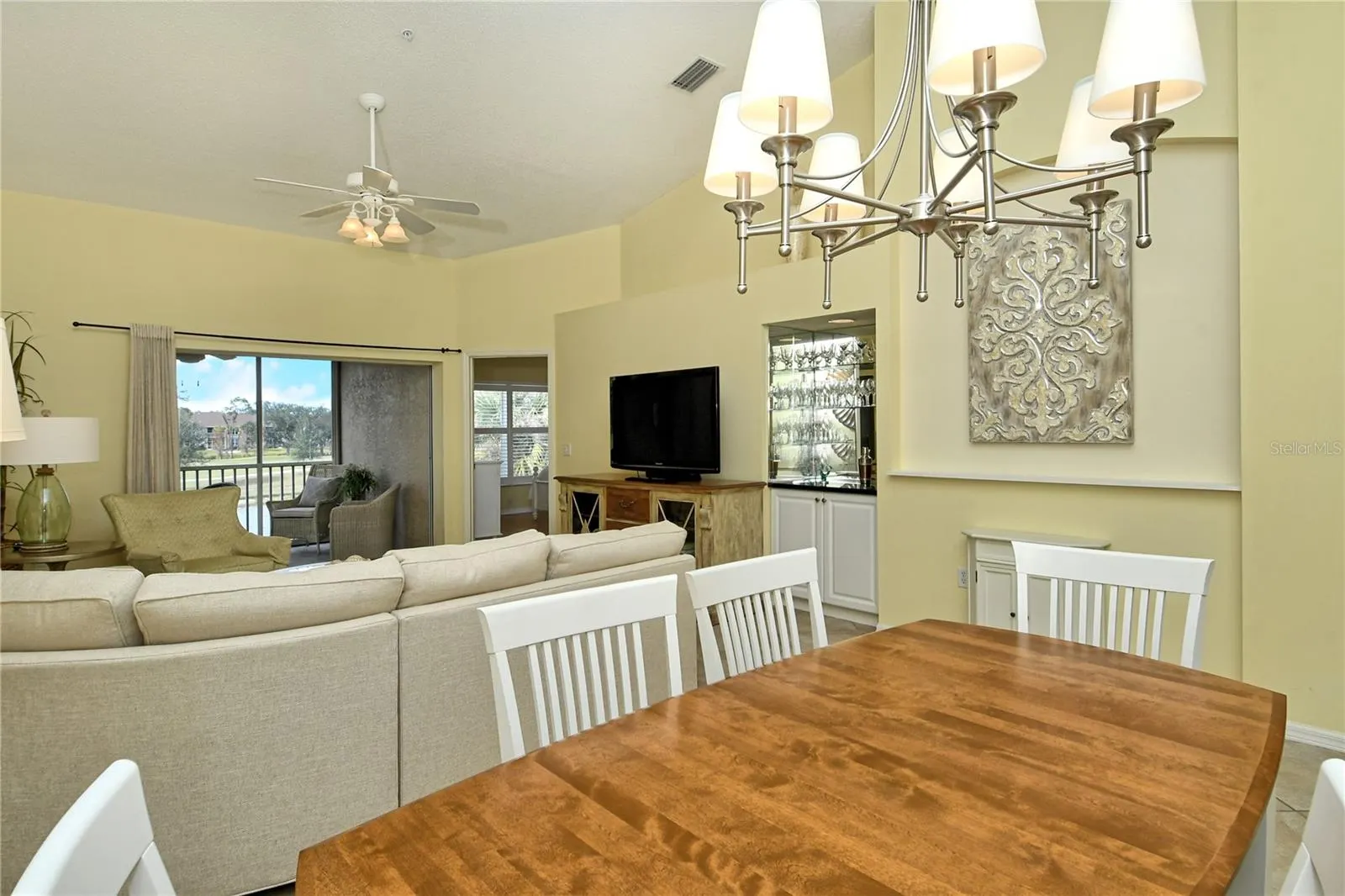 5250 HYLAND HILLS AVE #1525, #1525