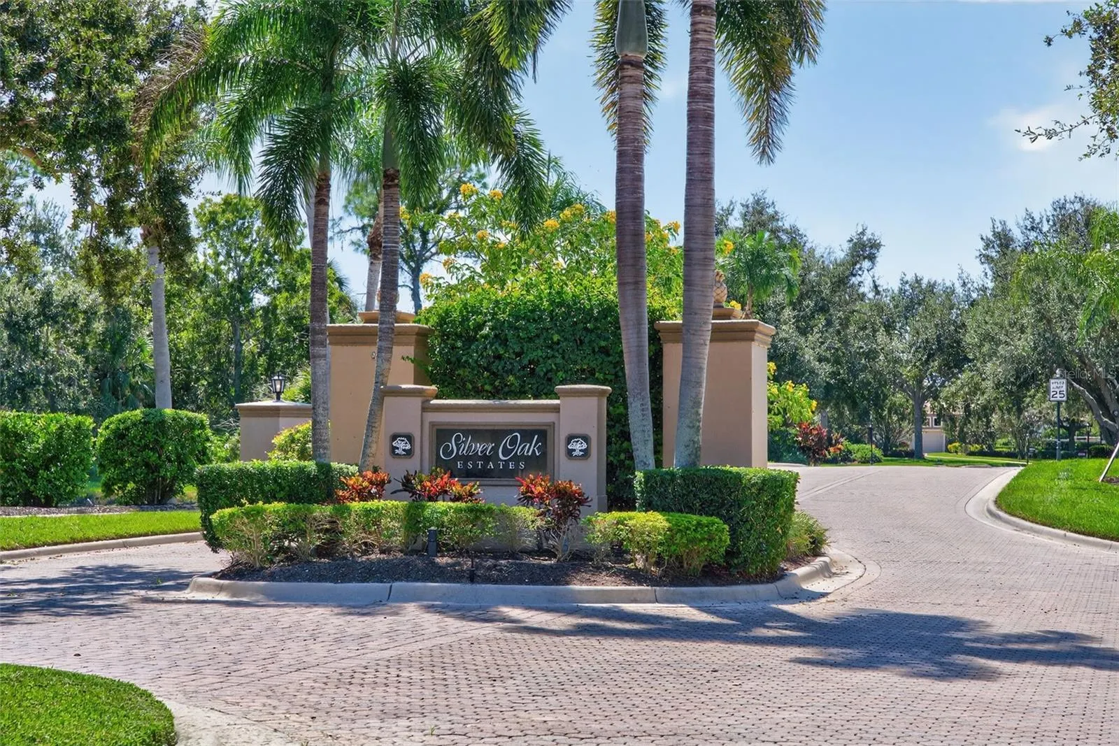 8965 WILDLIFE LOOP