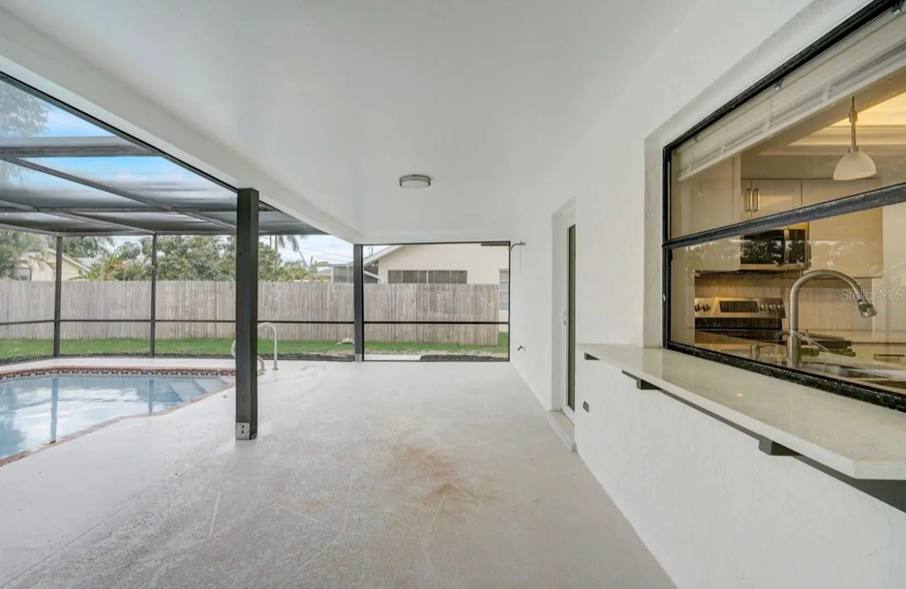 2214 SE 13TH ST