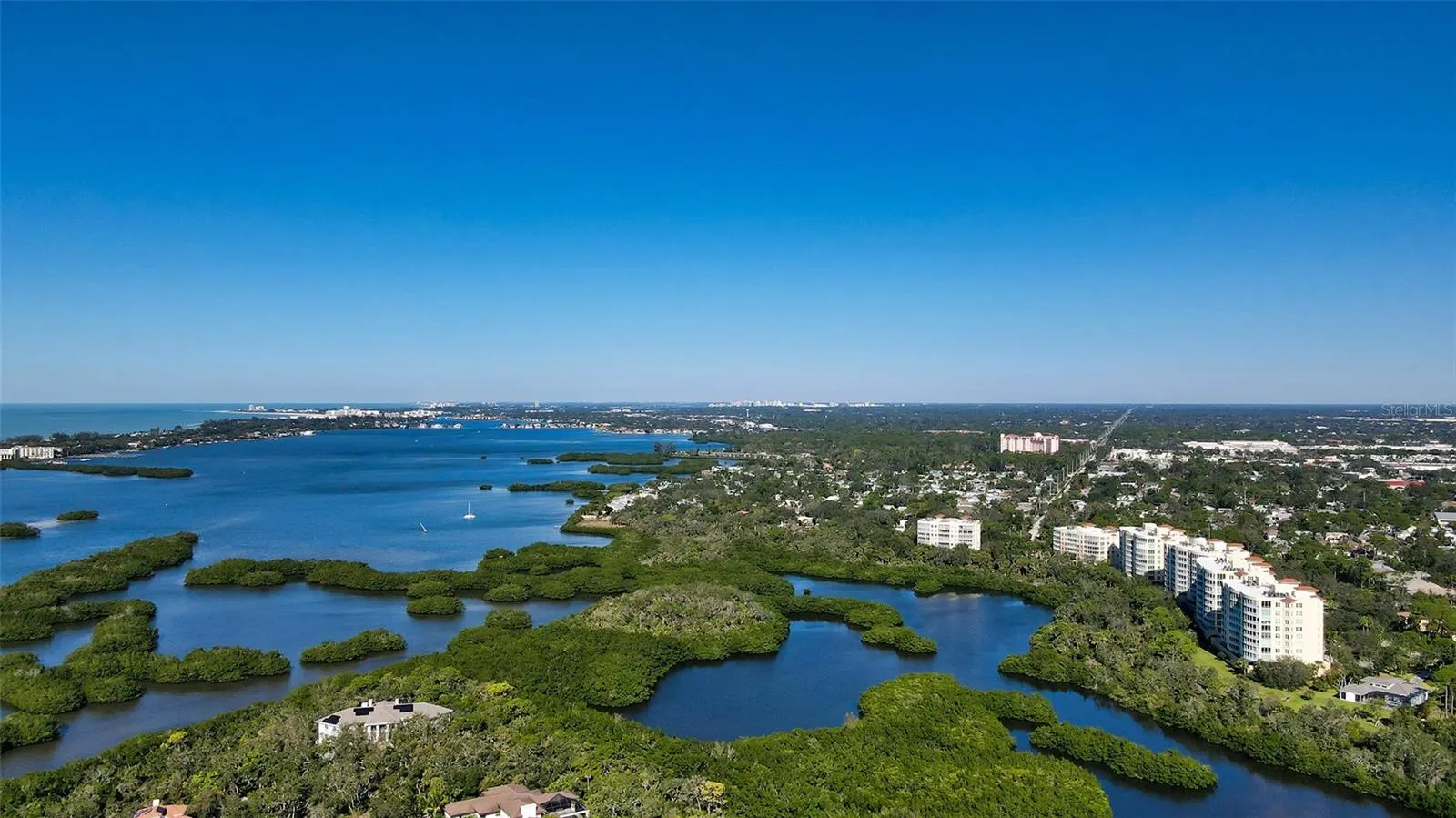 385 N POINT RD #903, #903