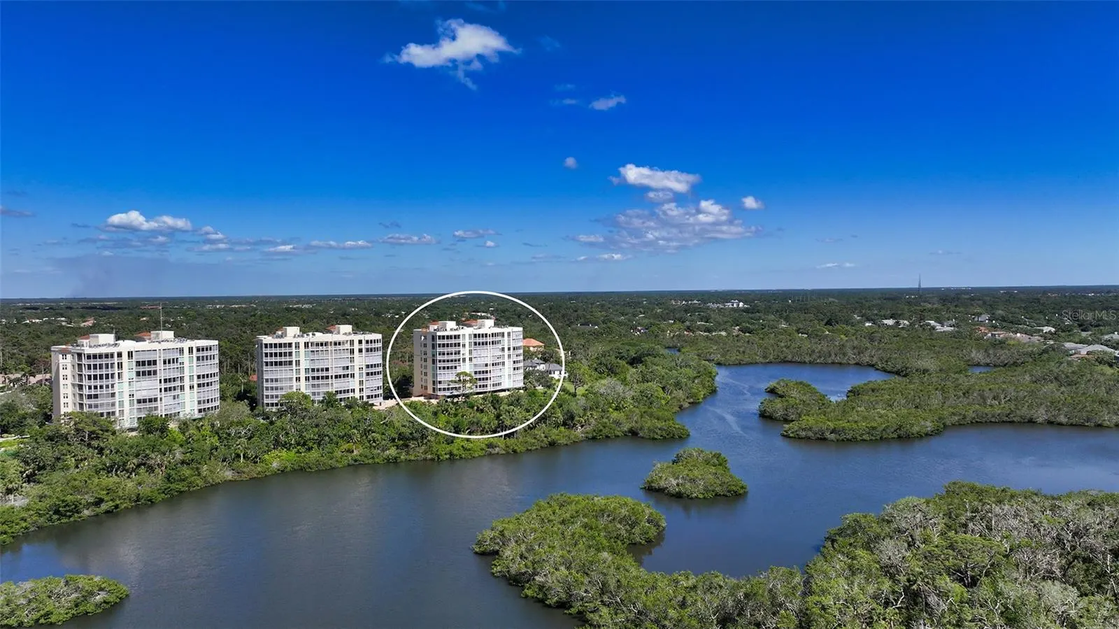 385 N POINT RD #903, #903