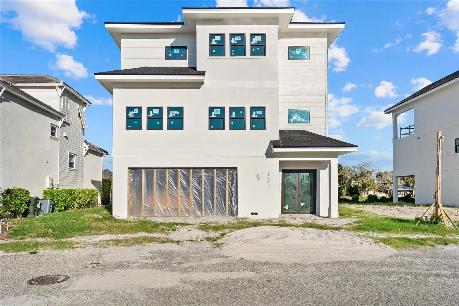 6913 BOCHI CIR
