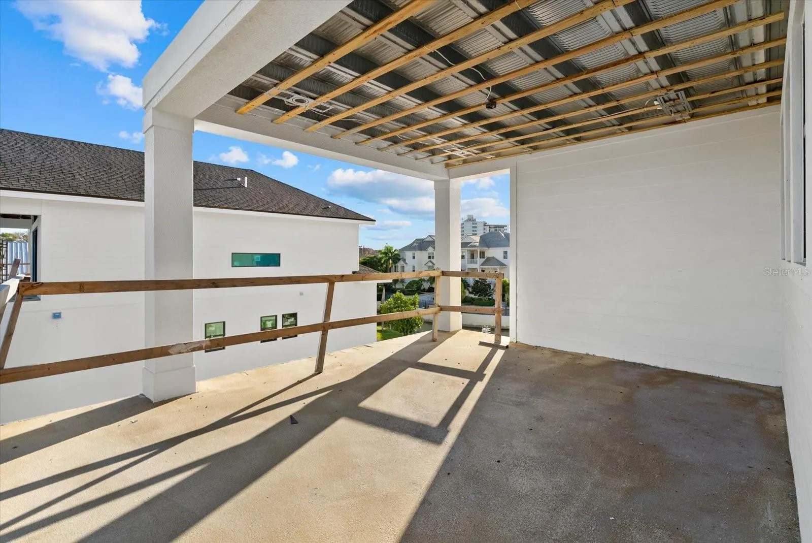 6913 BOCHI CIR