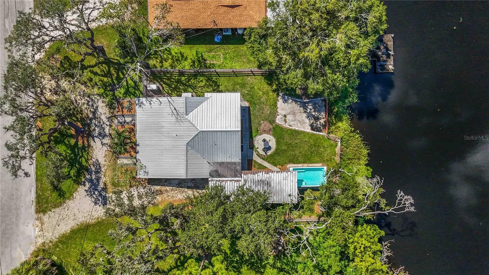 6504 LINCOLN RD