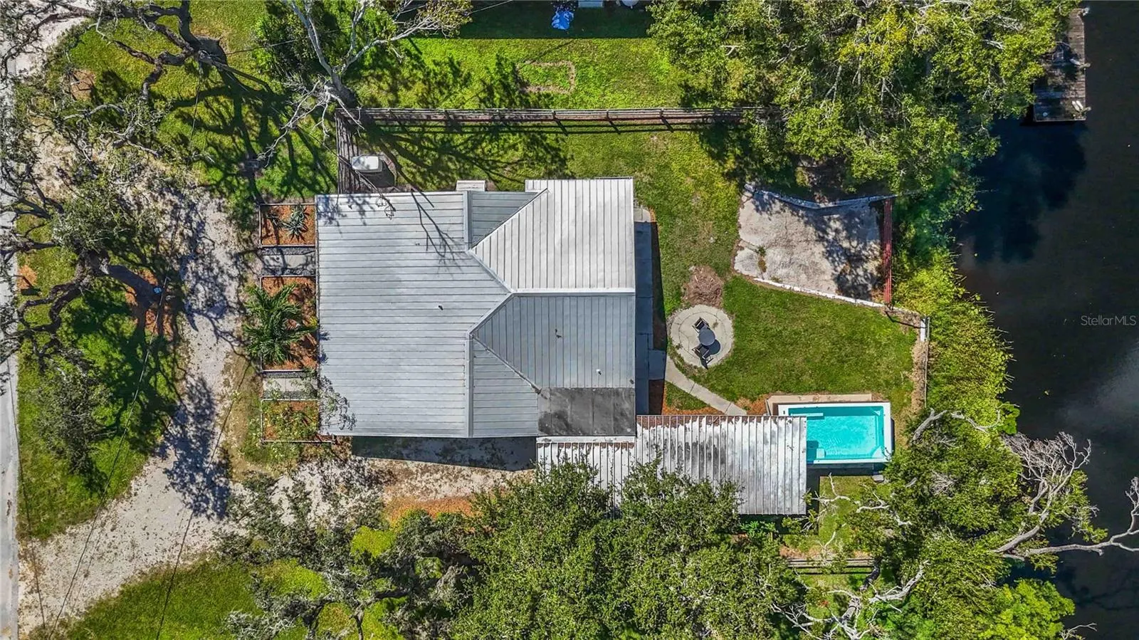 6504 LINCOLN RD