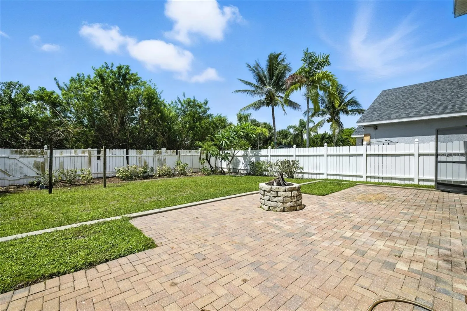 9010 GLADIOLUS PRESERVE CIR