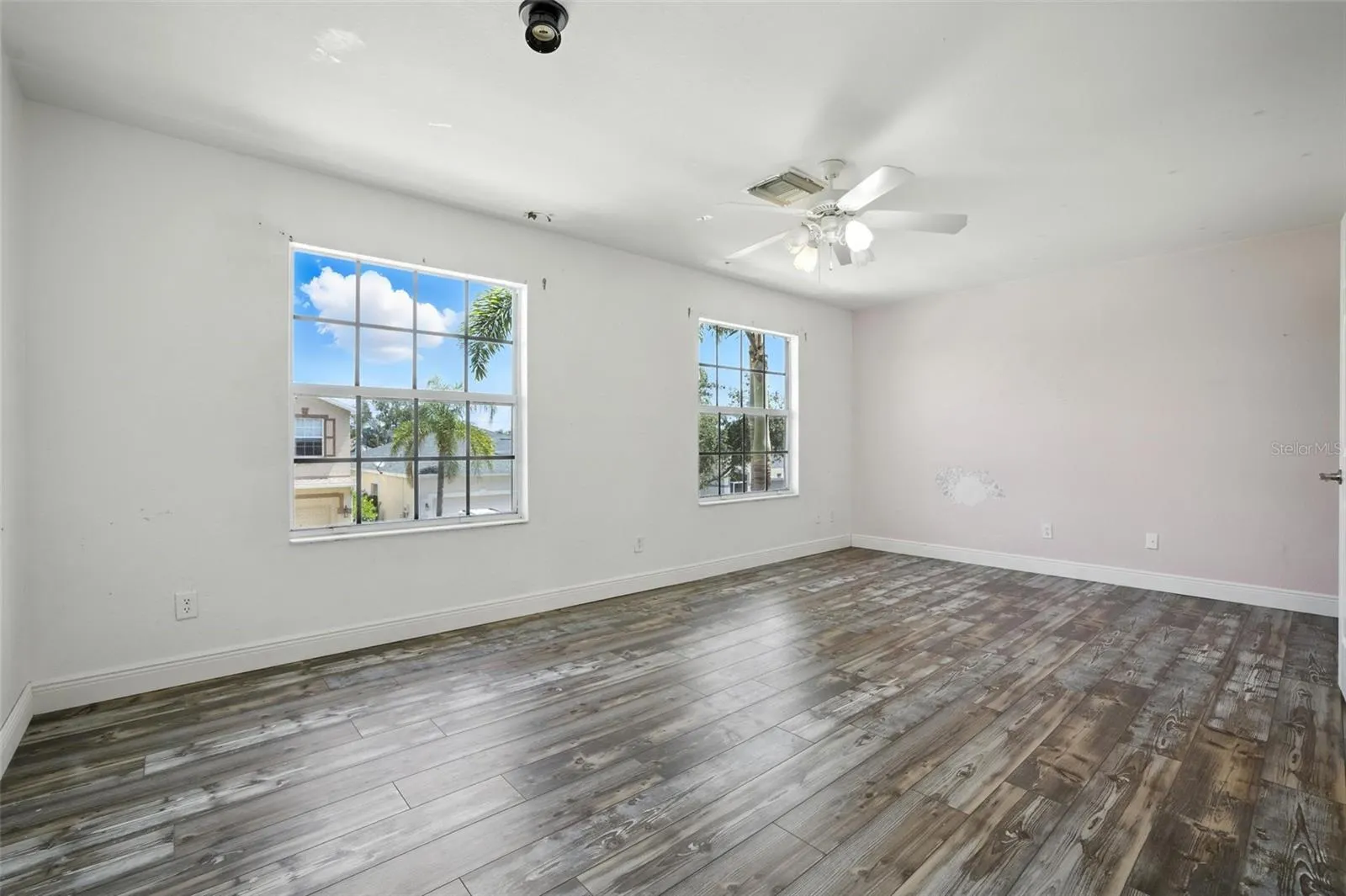 9010 GLADIOLUS PRESERVE CIR