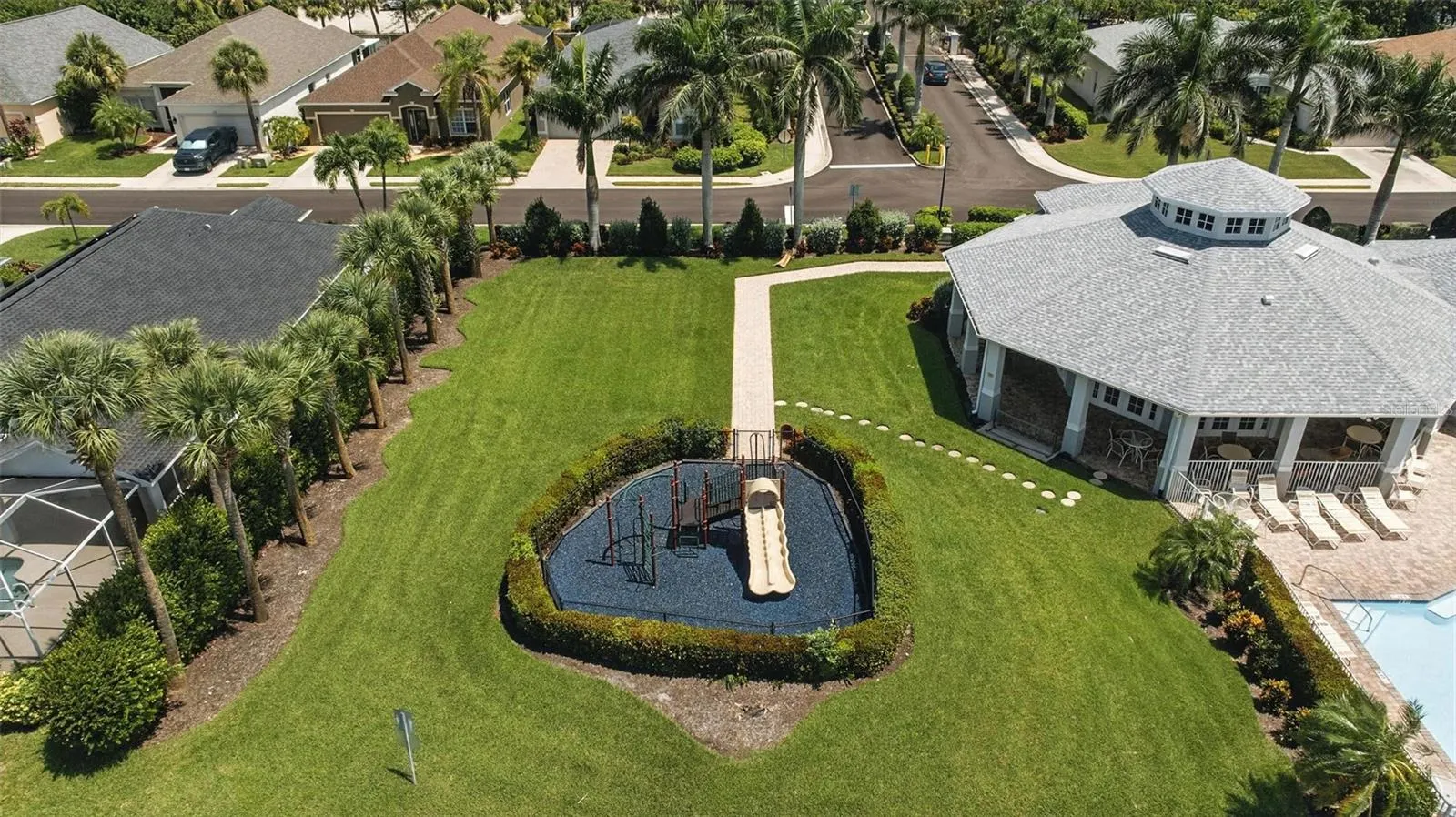 9010 GLADIOLUS PRESERVE CIR