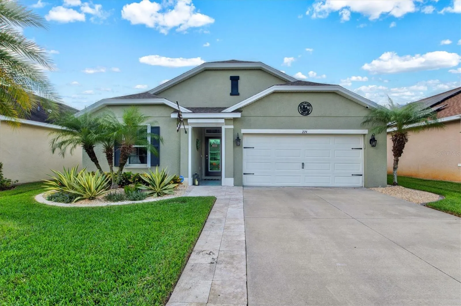 224 LONE DOVE LN