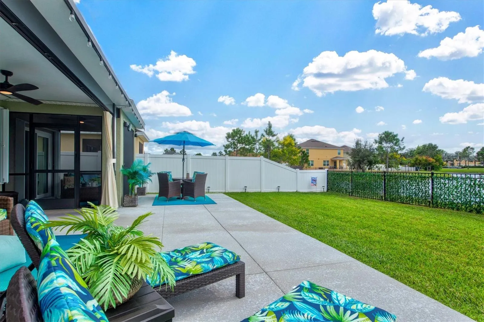 224 LONE DOVE LN