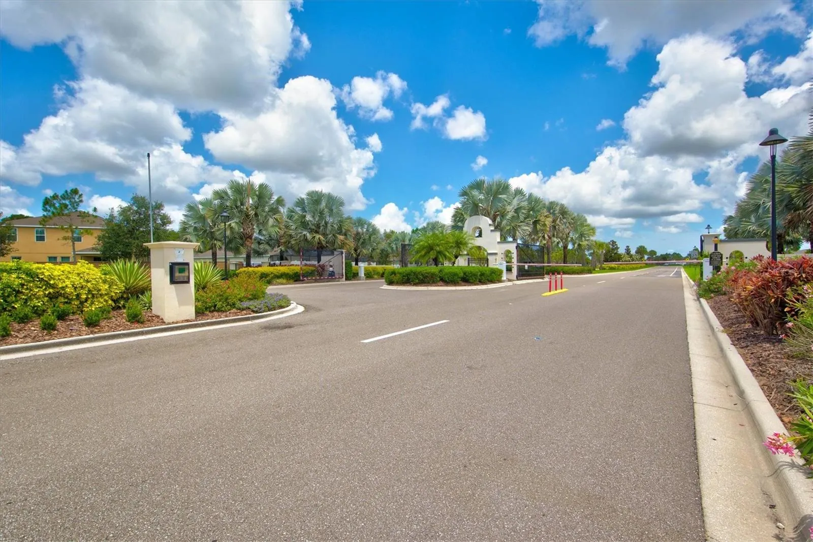 224 LONE DOVE LN