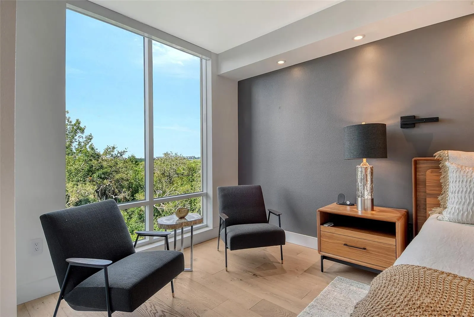 401 NORTH POINT RD #404, #404