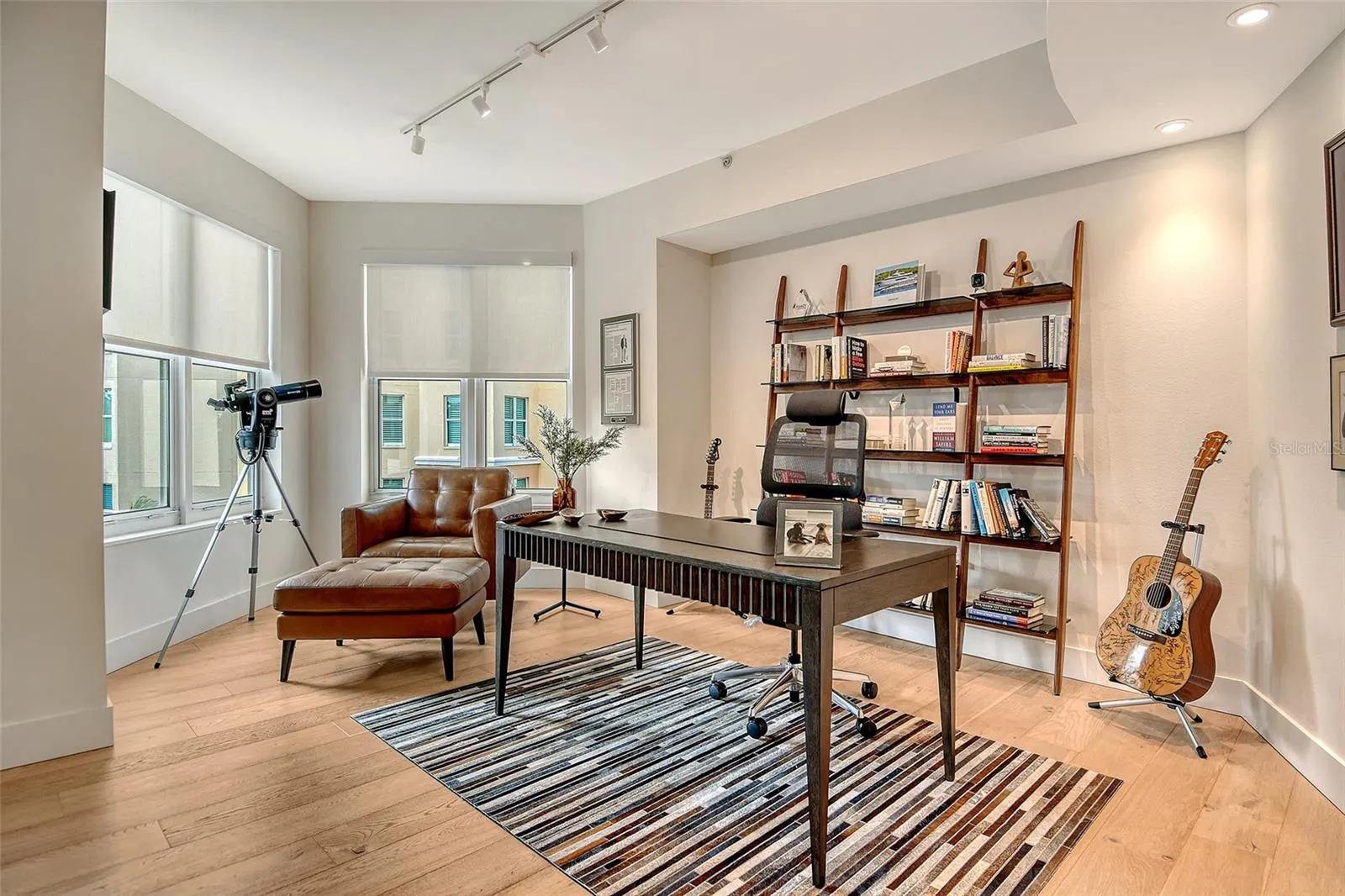 401 NORTH POINT RD #404, #404