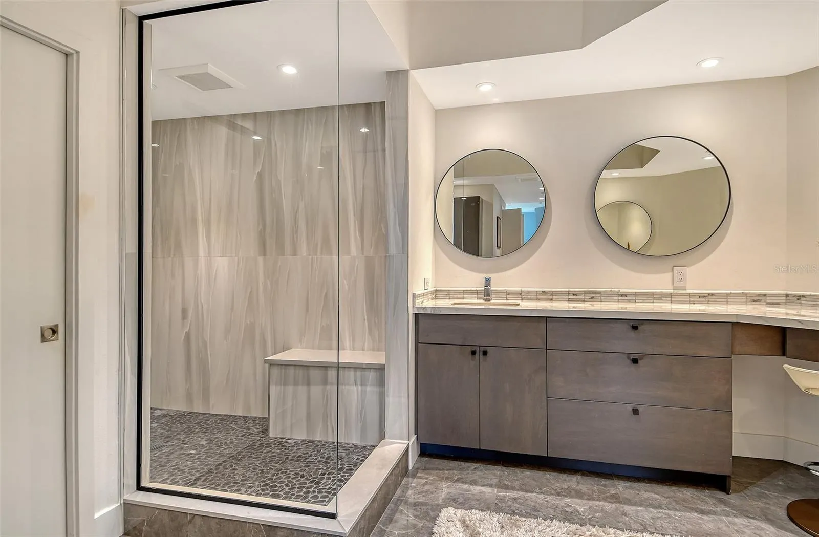 401 NORTH POINT RD #404, #404