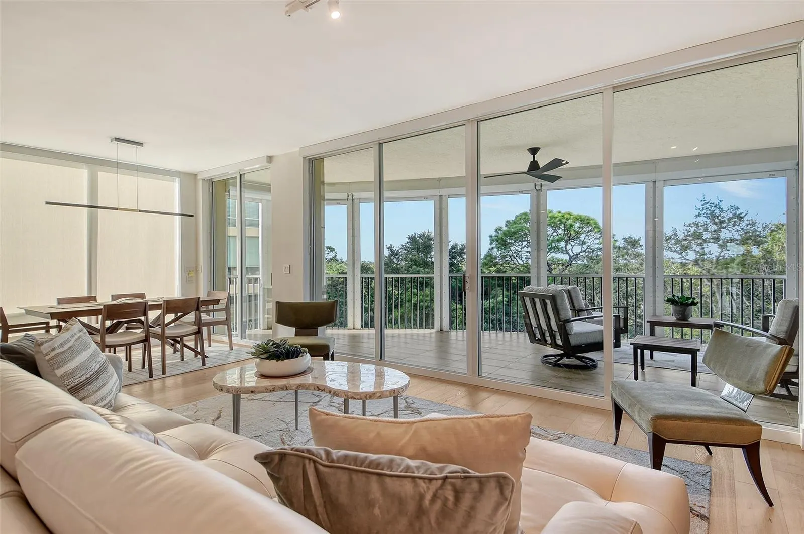 401 NORTH POINT RD #404, #404