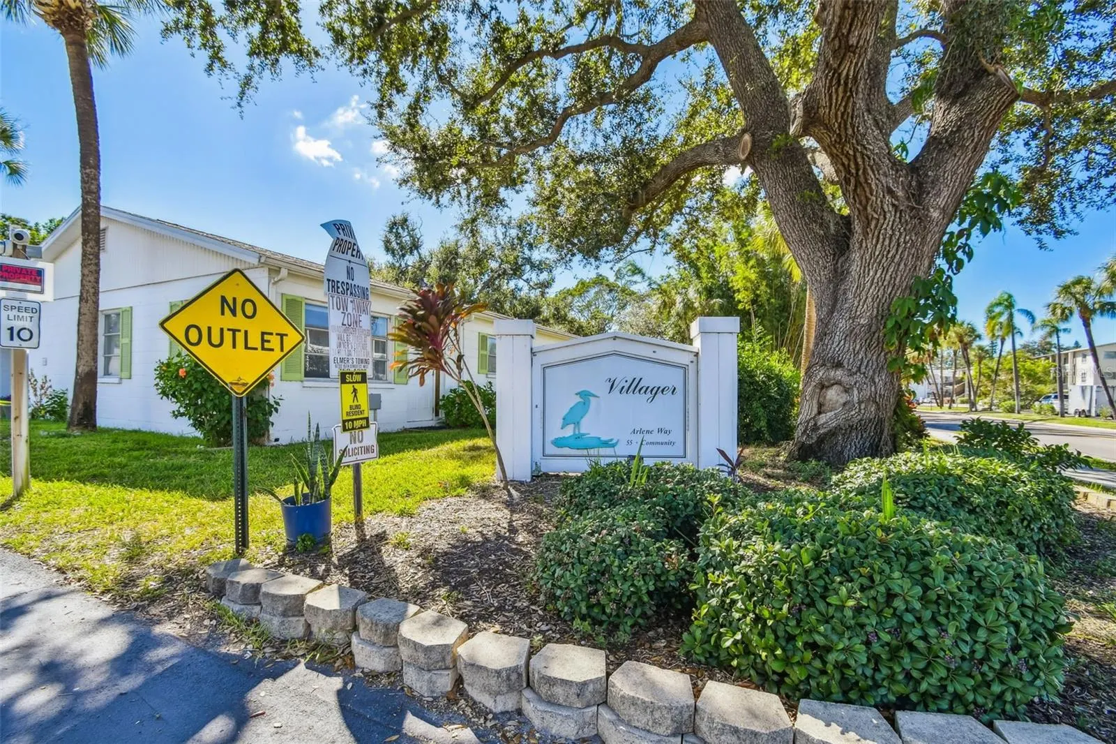 6068 ARLENE WAY
