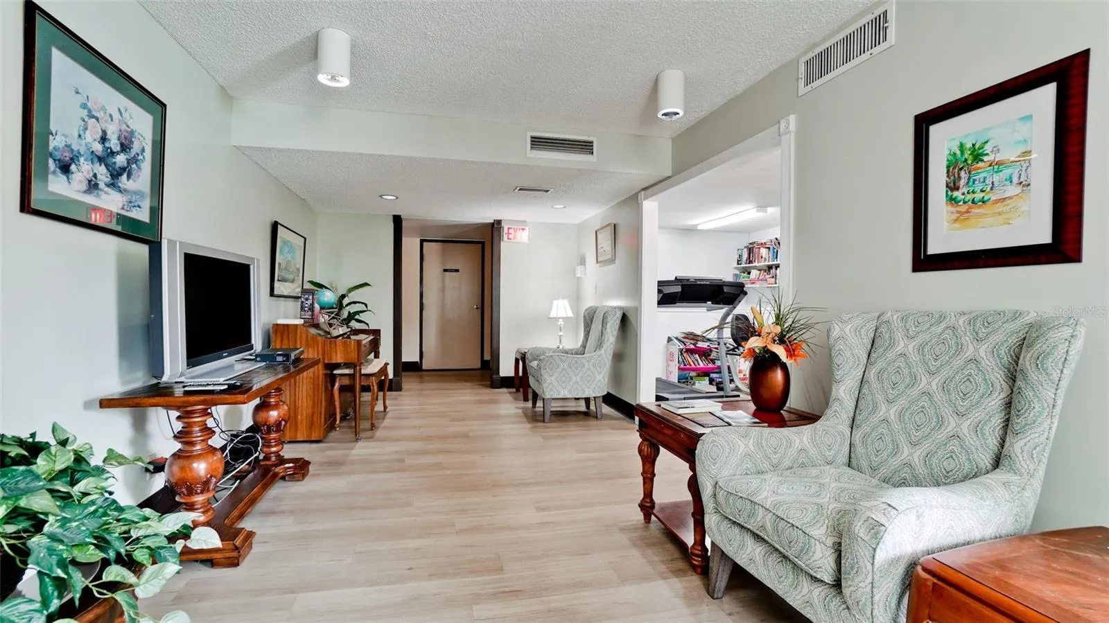 2901 26TH ST W #818, #818