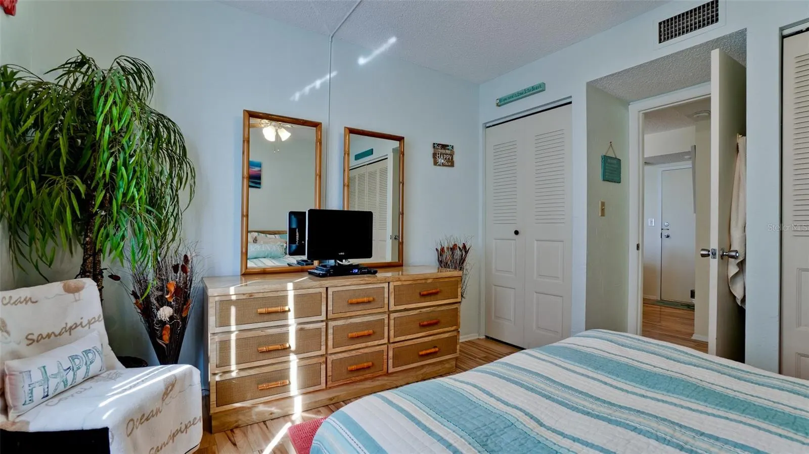 2901 26TH ST W #818, #818