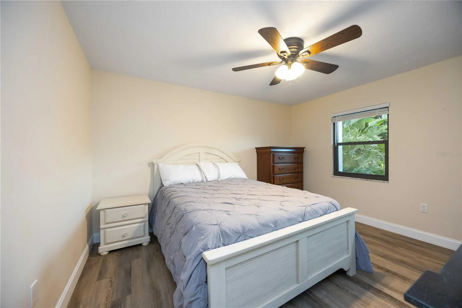 635 TROPICAL CIR