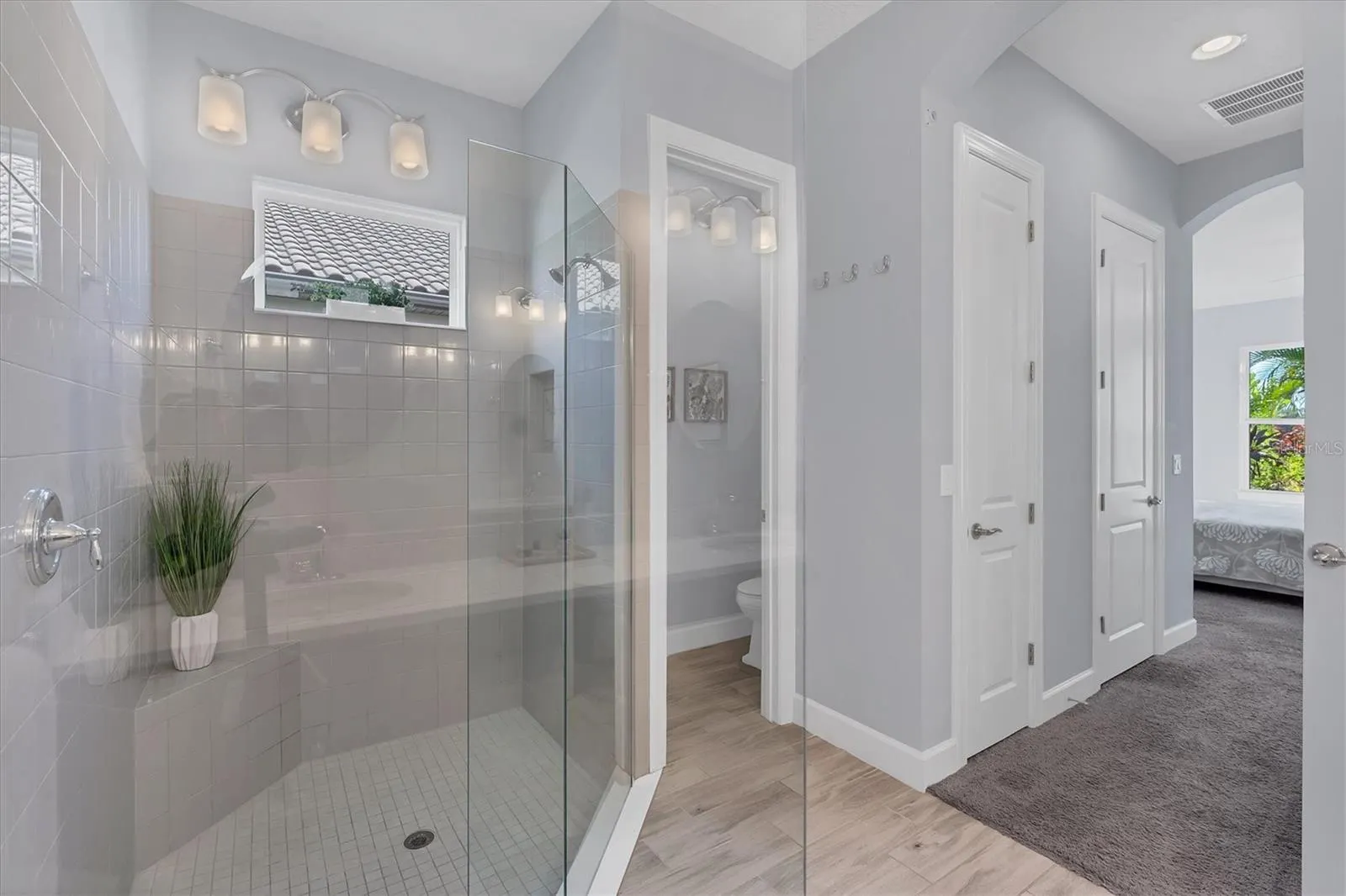 13046 SORRENTO WAY