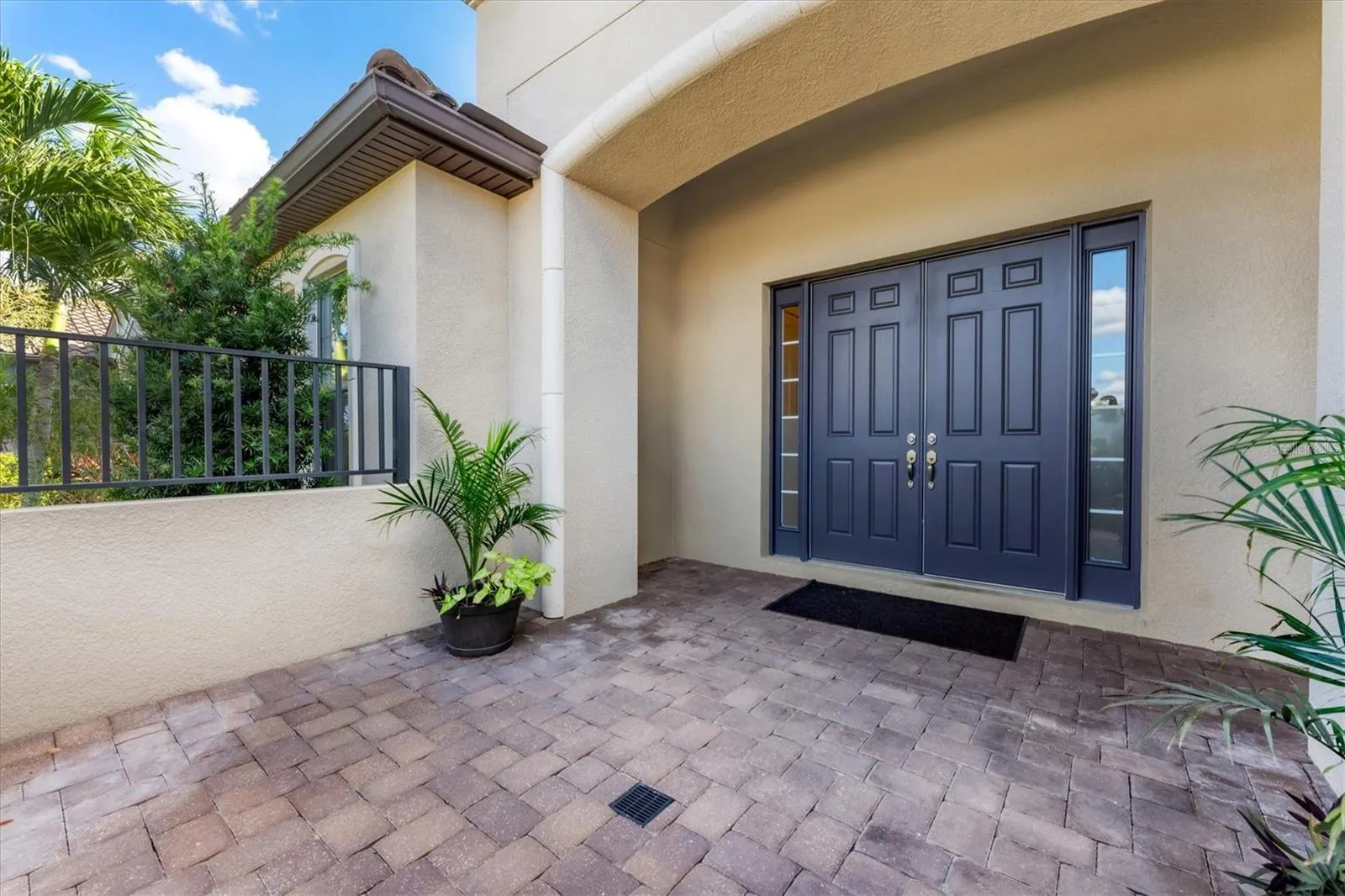 13046 SORRENTO WAY
