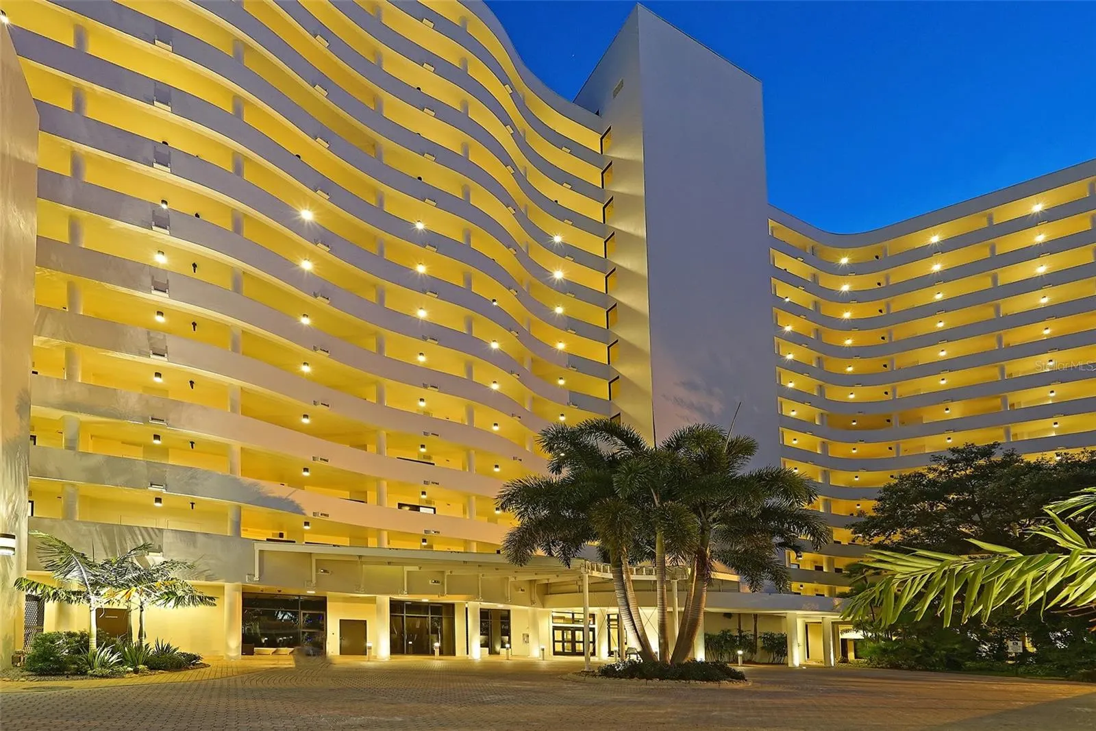 1255 N GULFSTREAM AVE #702, #702