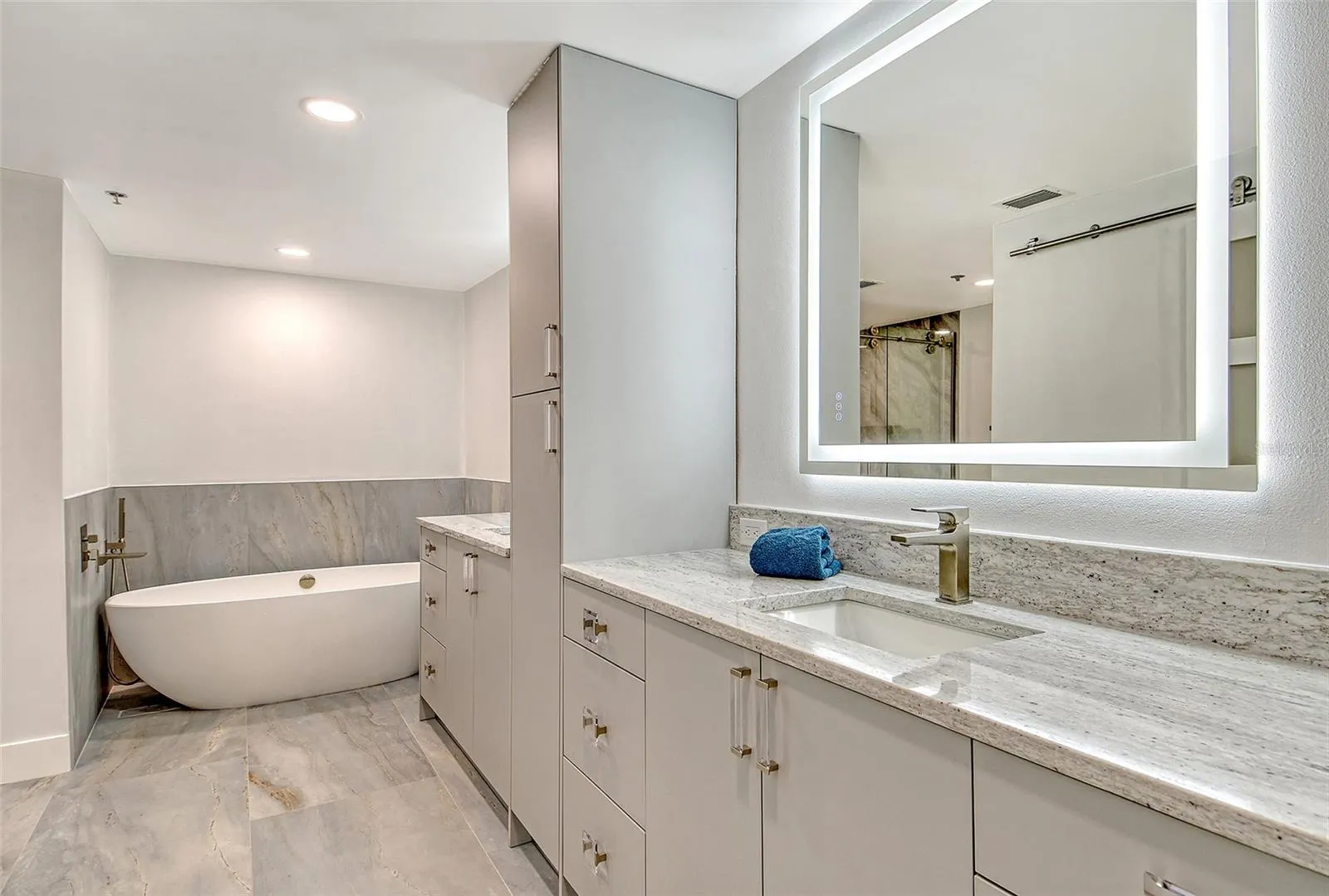 1255 N GULFSTREAM AVE #702, #702
