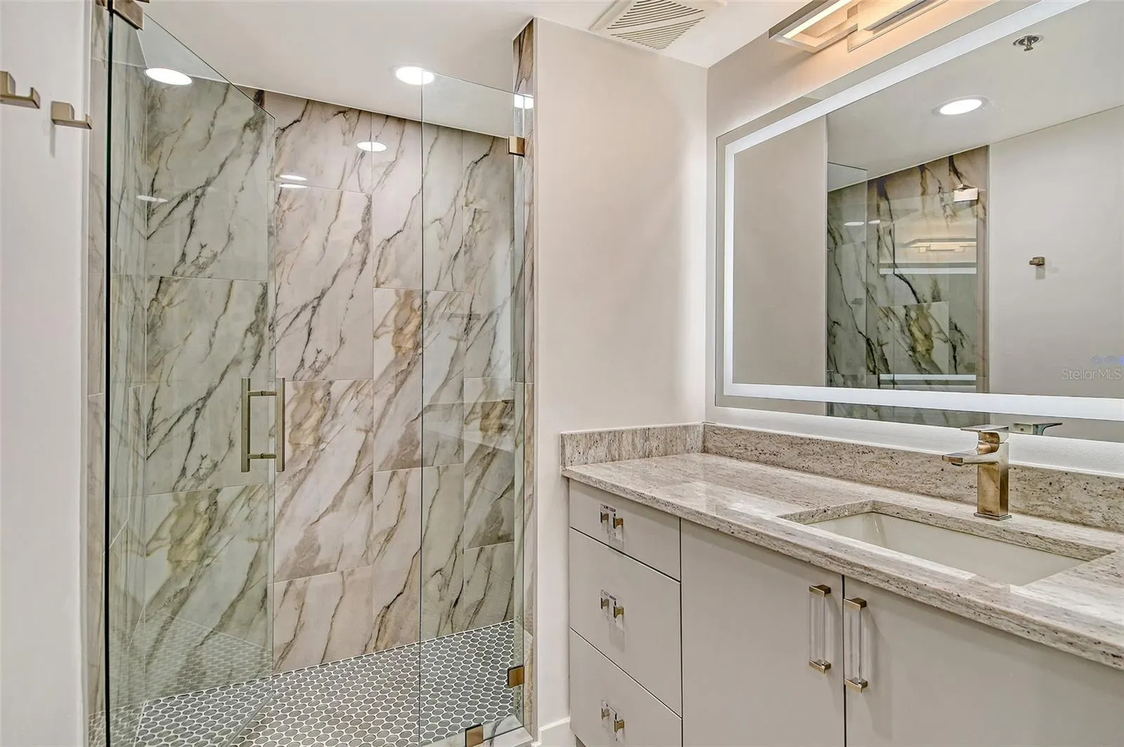 1255 N GULFSTREAM AVE #702, #702