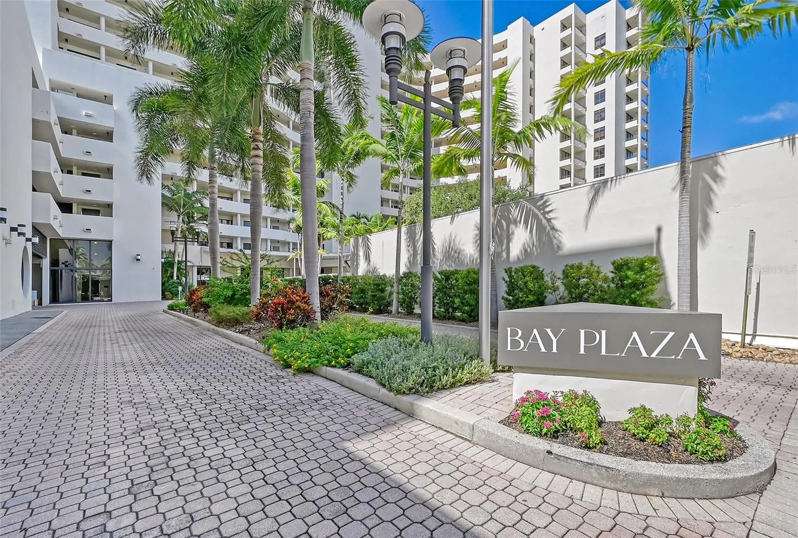 1255 N GULFSTREAM AVE #702, #702
