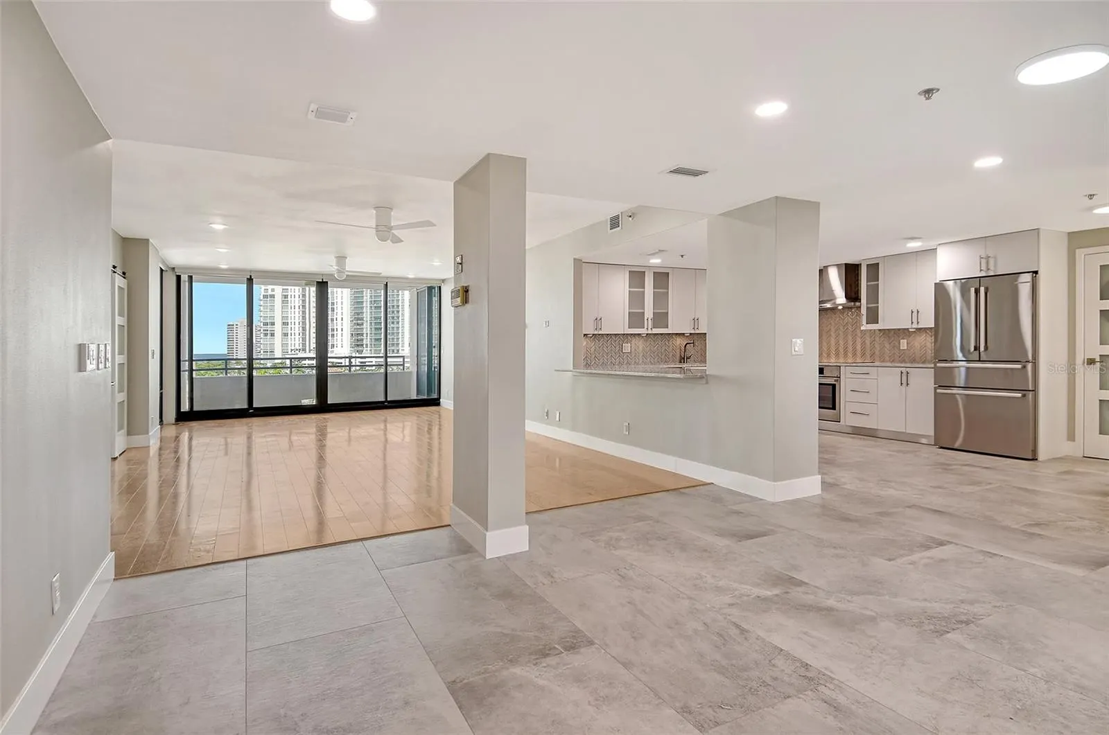 1255 N GULFSTREAM AVE #702, #702
