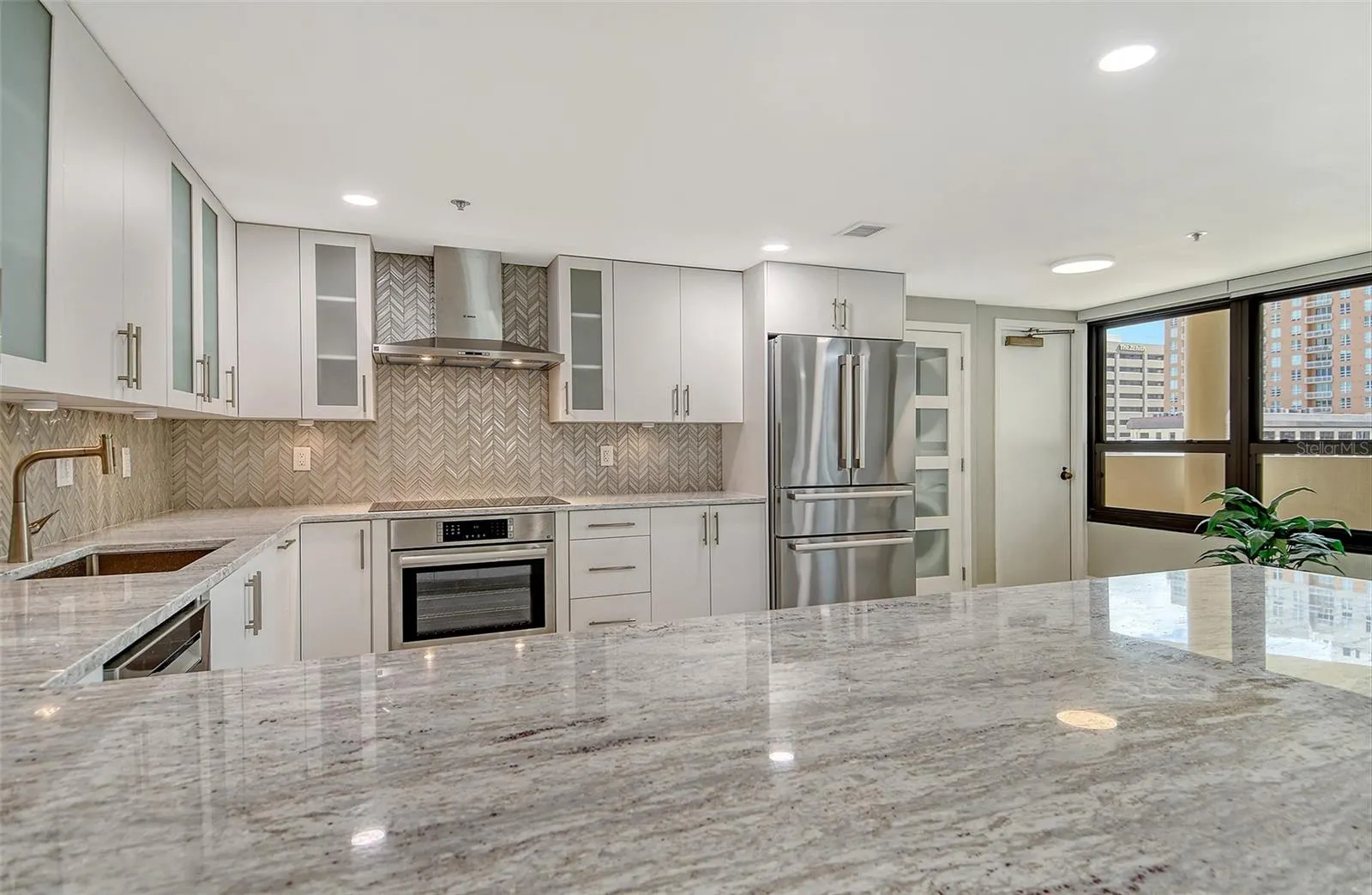 1255 N GULFSTREAM AVE #702, #702