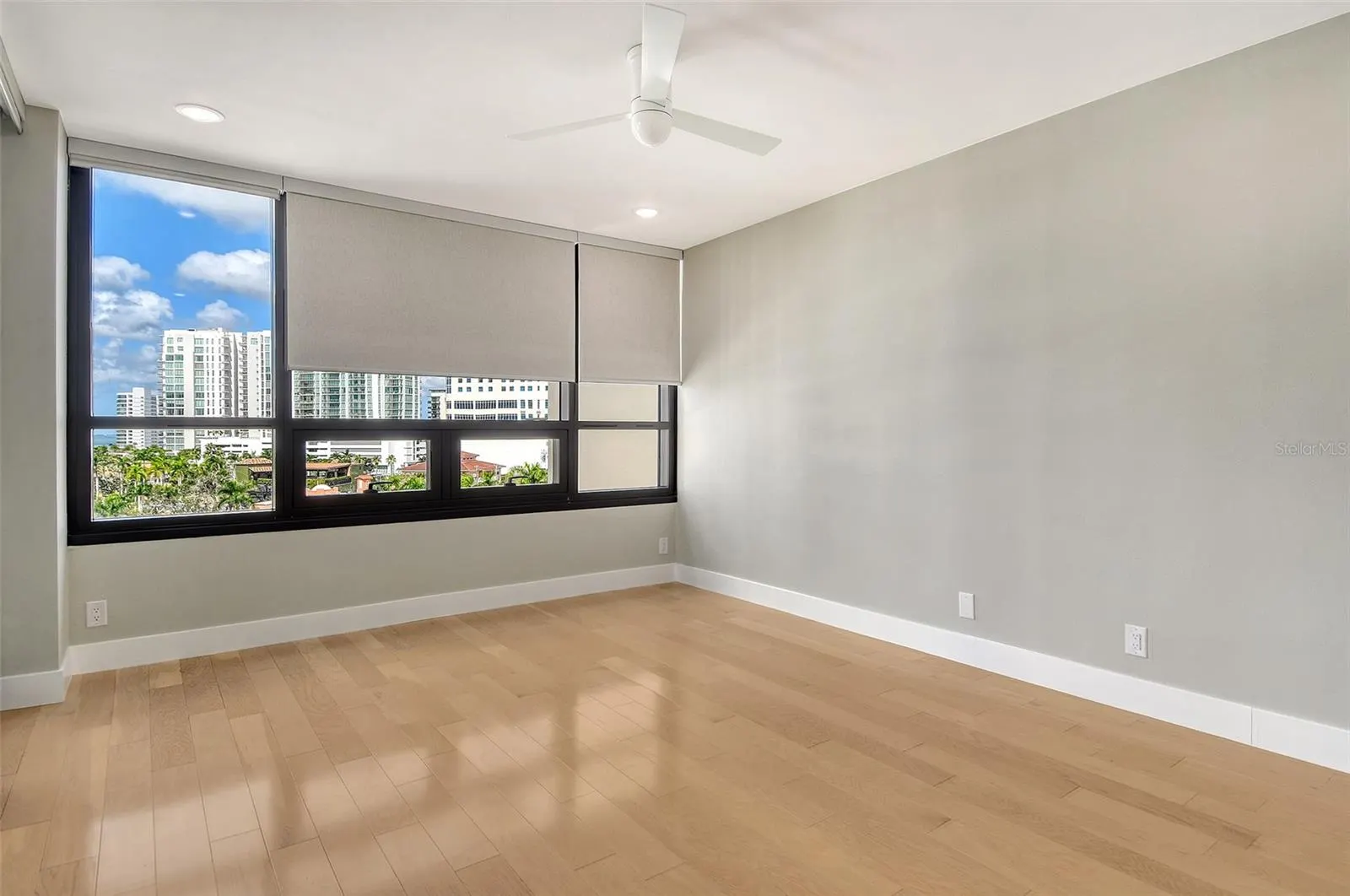 1255 N GULFSTREAM AVE #702, #702