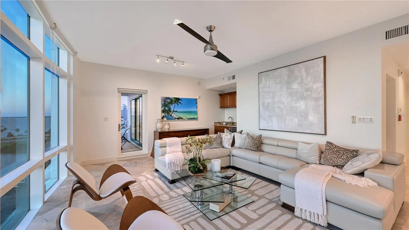 258 GOLDEN GATE PT #801, #801