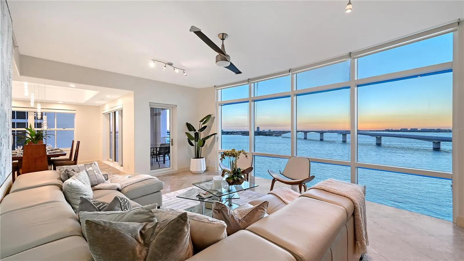 258 GOLDEN GATE PT #801, #801