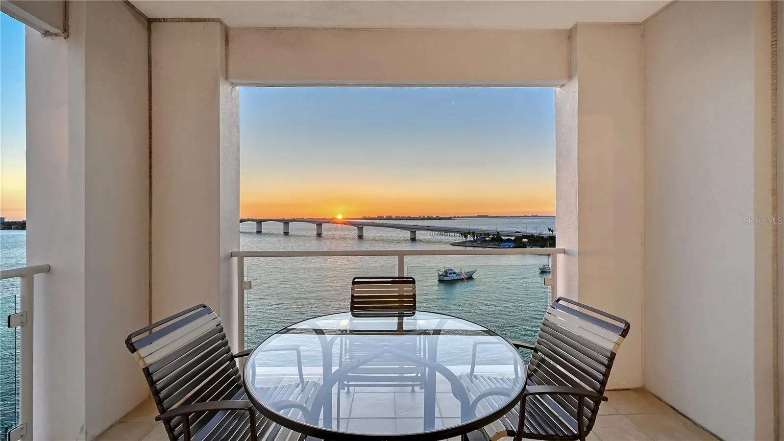 258 GOLDEN GATE PT #801, #801