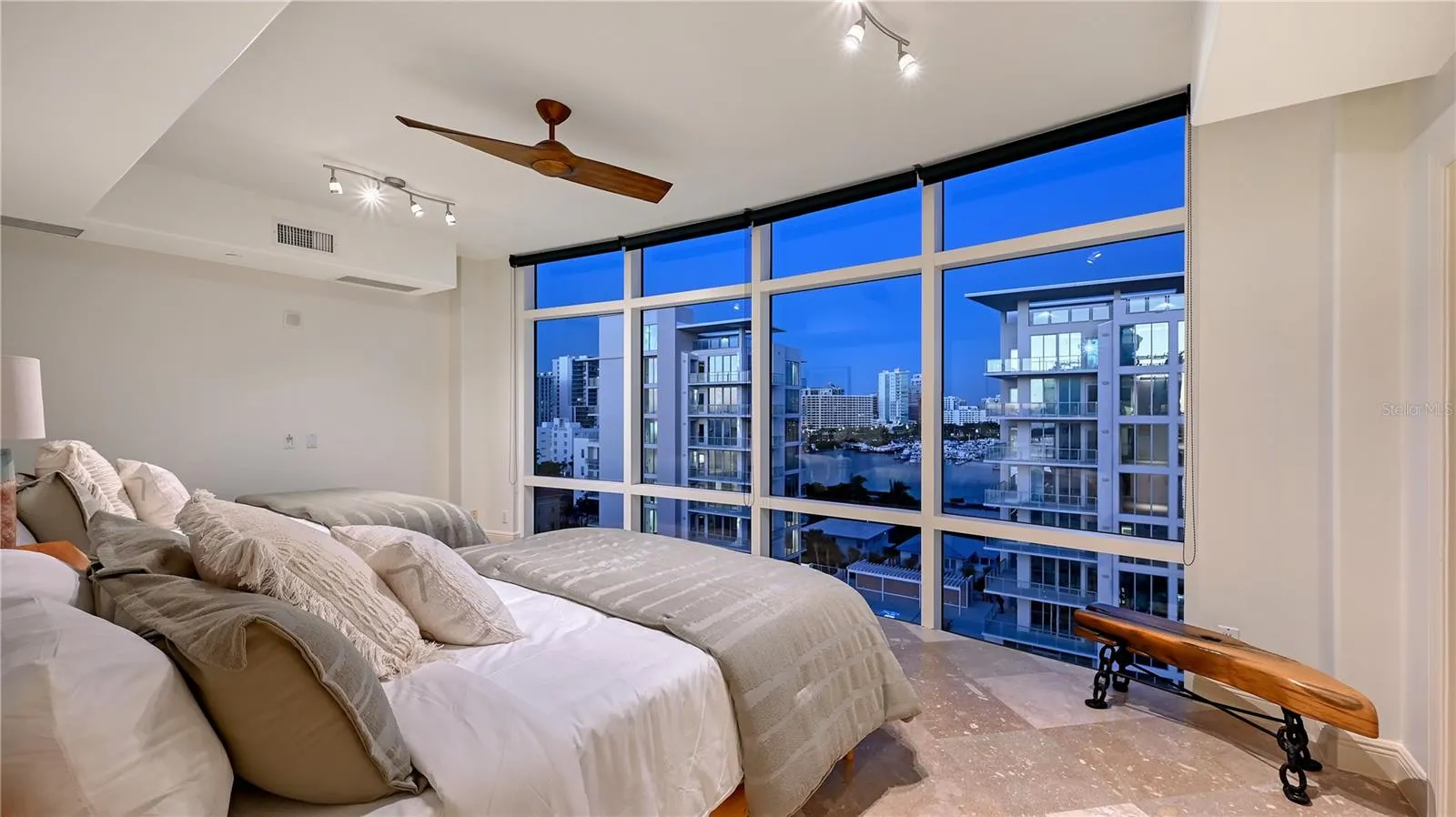 258 GOLDEN GATE PT #801, #801