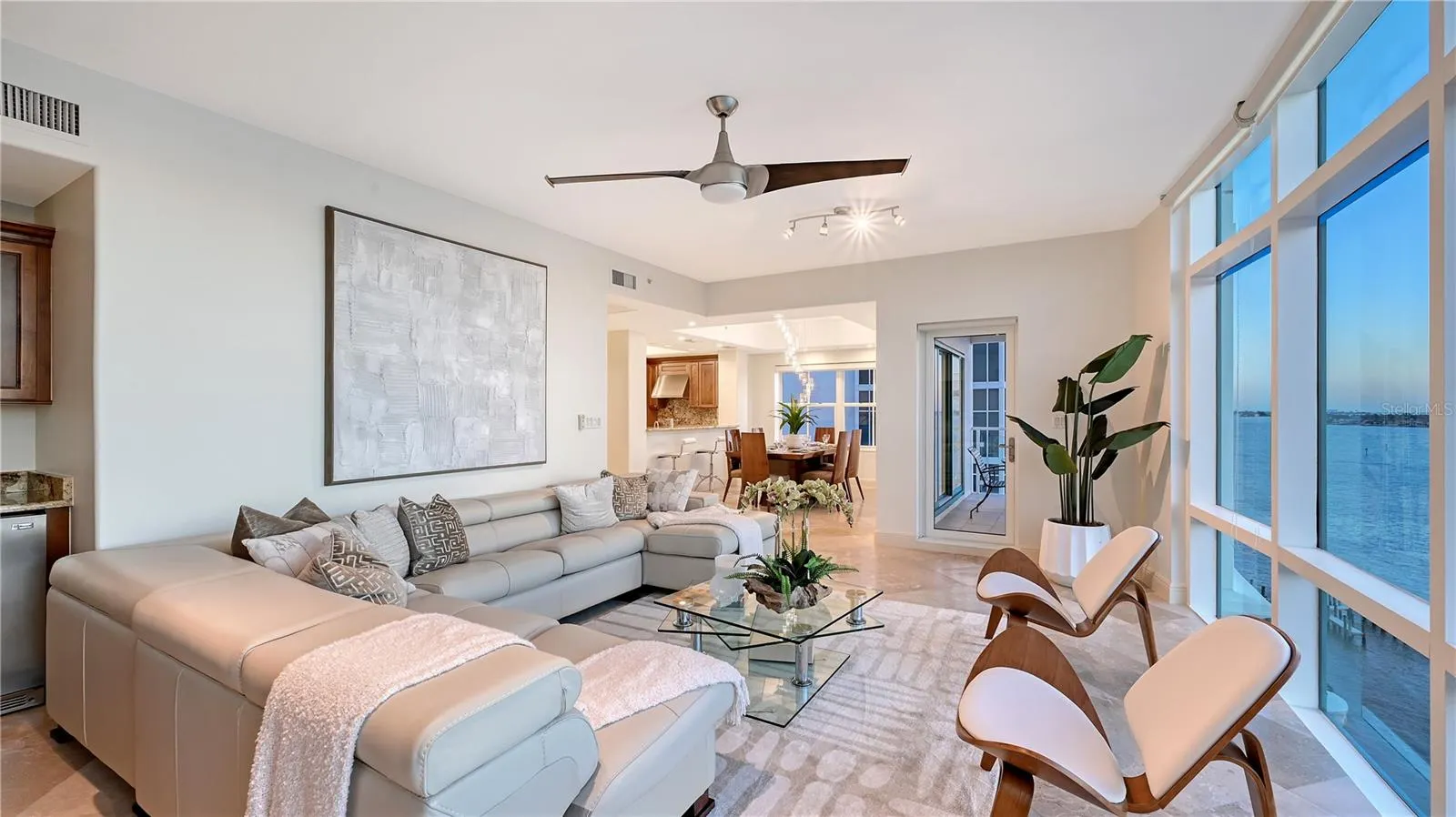 258 GOLDEN GATE PT #801, #801