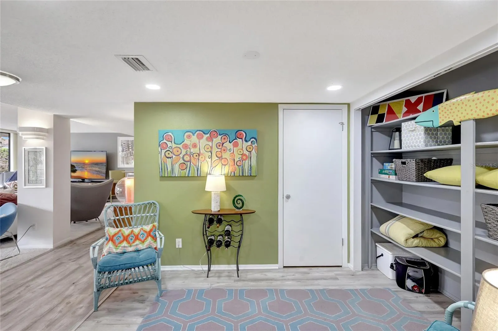 6415 MIDNIGHT PASS RD #211, #211