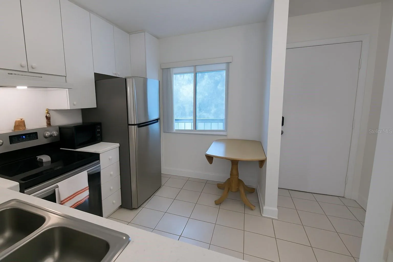 2124 TAMIAMI TRL #204, #204