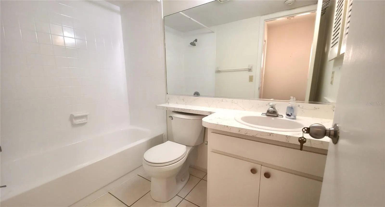 2124 TAMIAMI TRL #204, #204