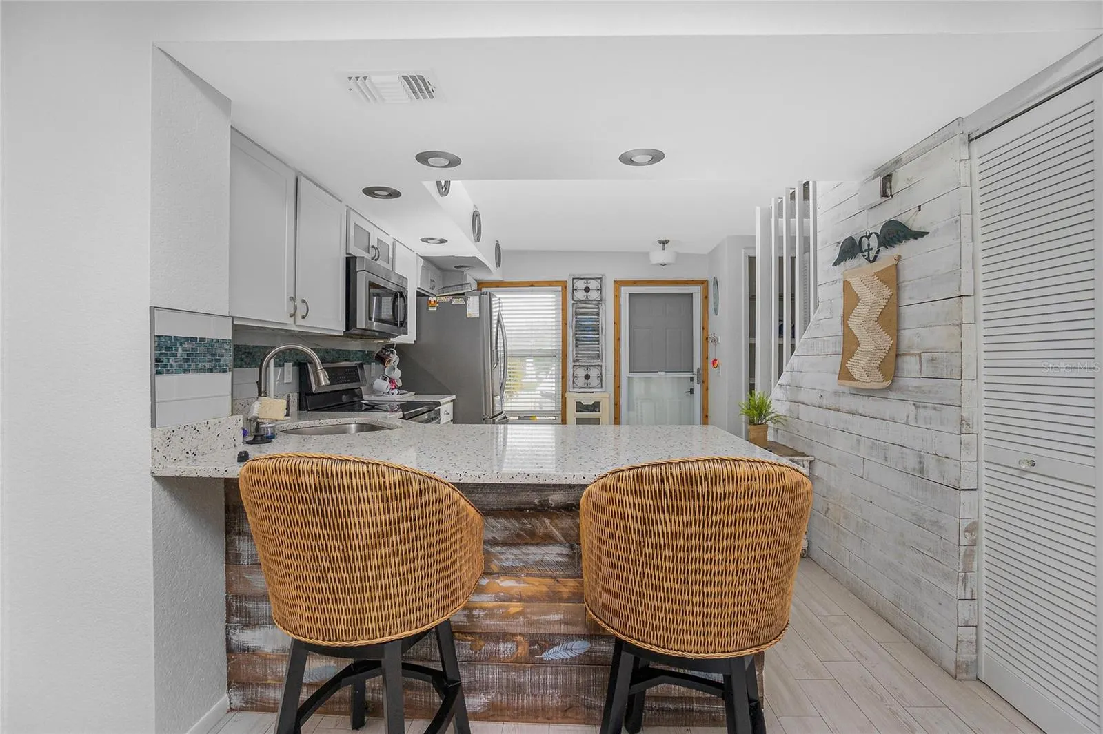 26272 RAMPART BLVD #105 E, #105 E