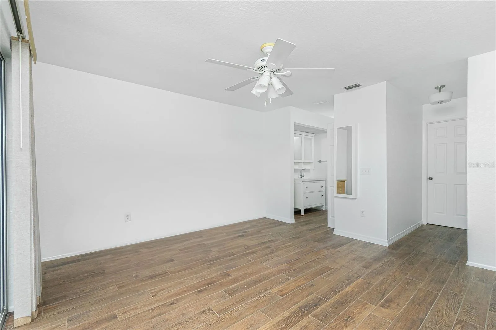 26272 RAMPART BLVD #105 E, #105 E