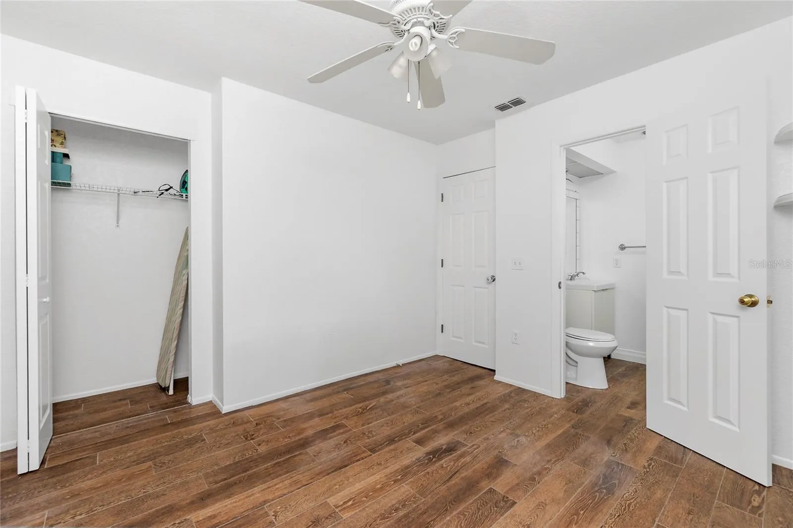 26272 RAMPART BLVD #105 E, #105 E