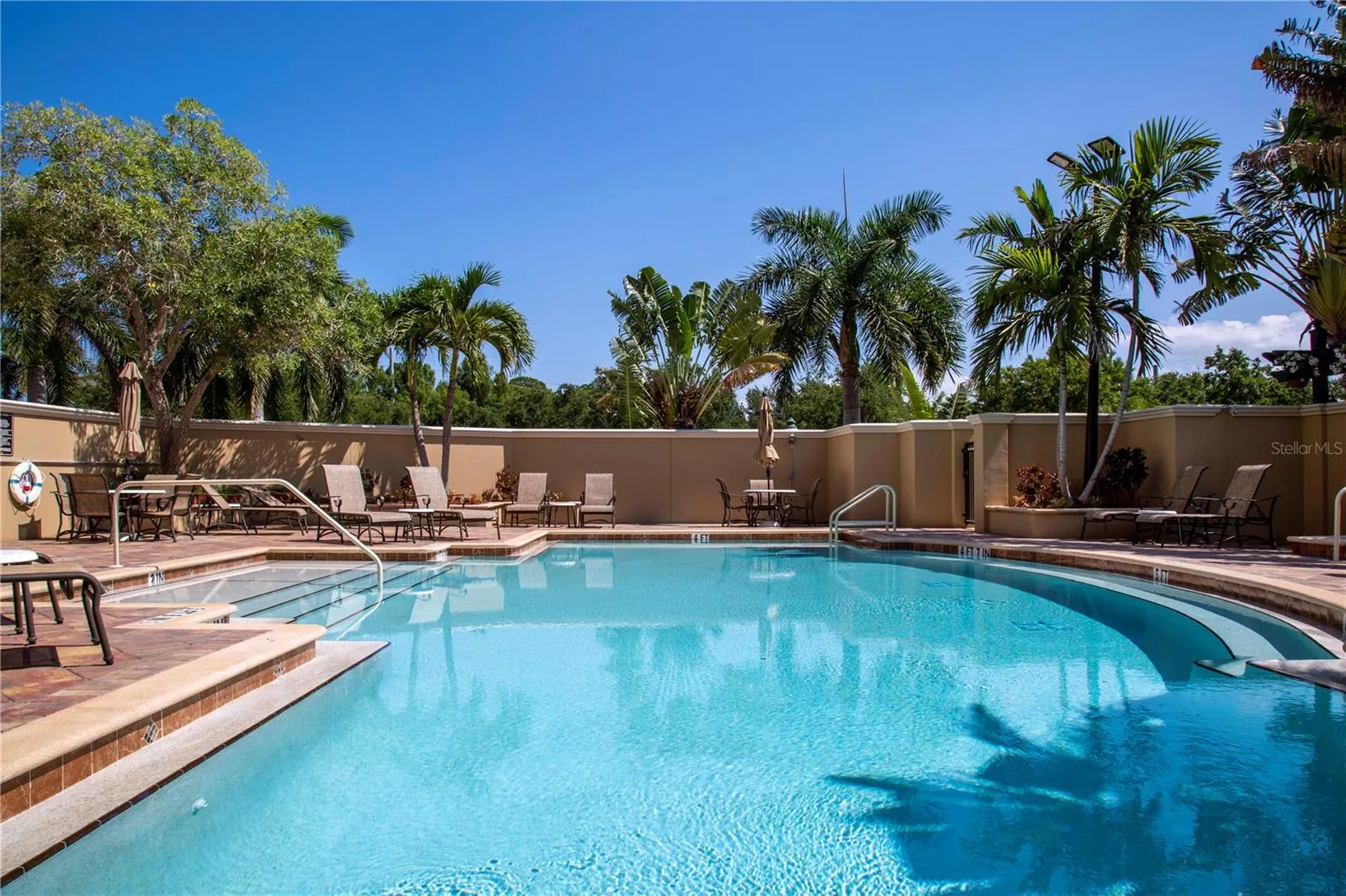 1064 N TAMIAMI TRL #1209, #1209