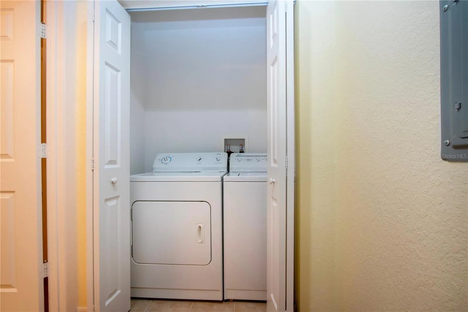 1064 N TAMIAMI TRL #1209, #1209