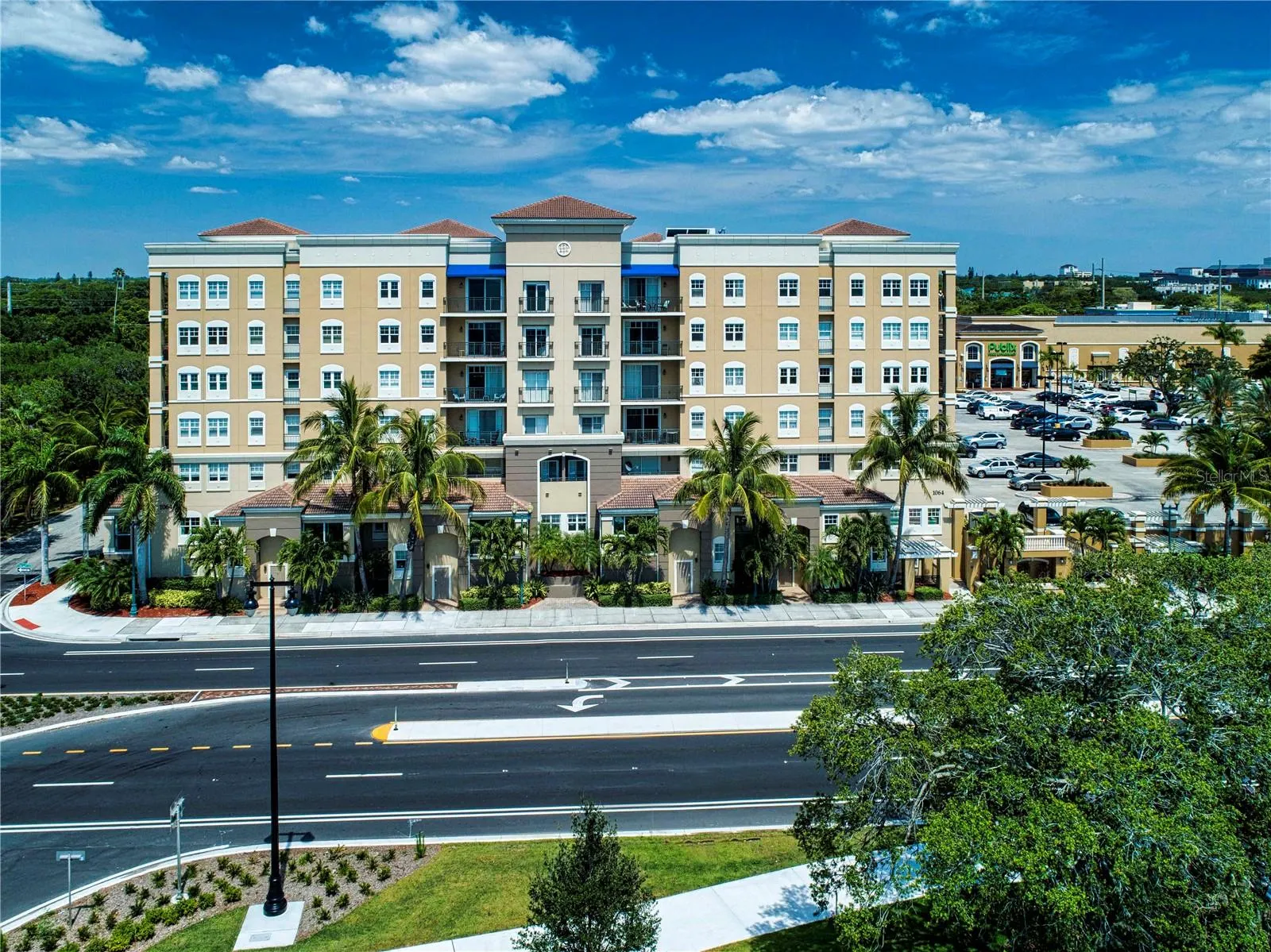 1064 N TAMIAMI TRL #1209, #1209
