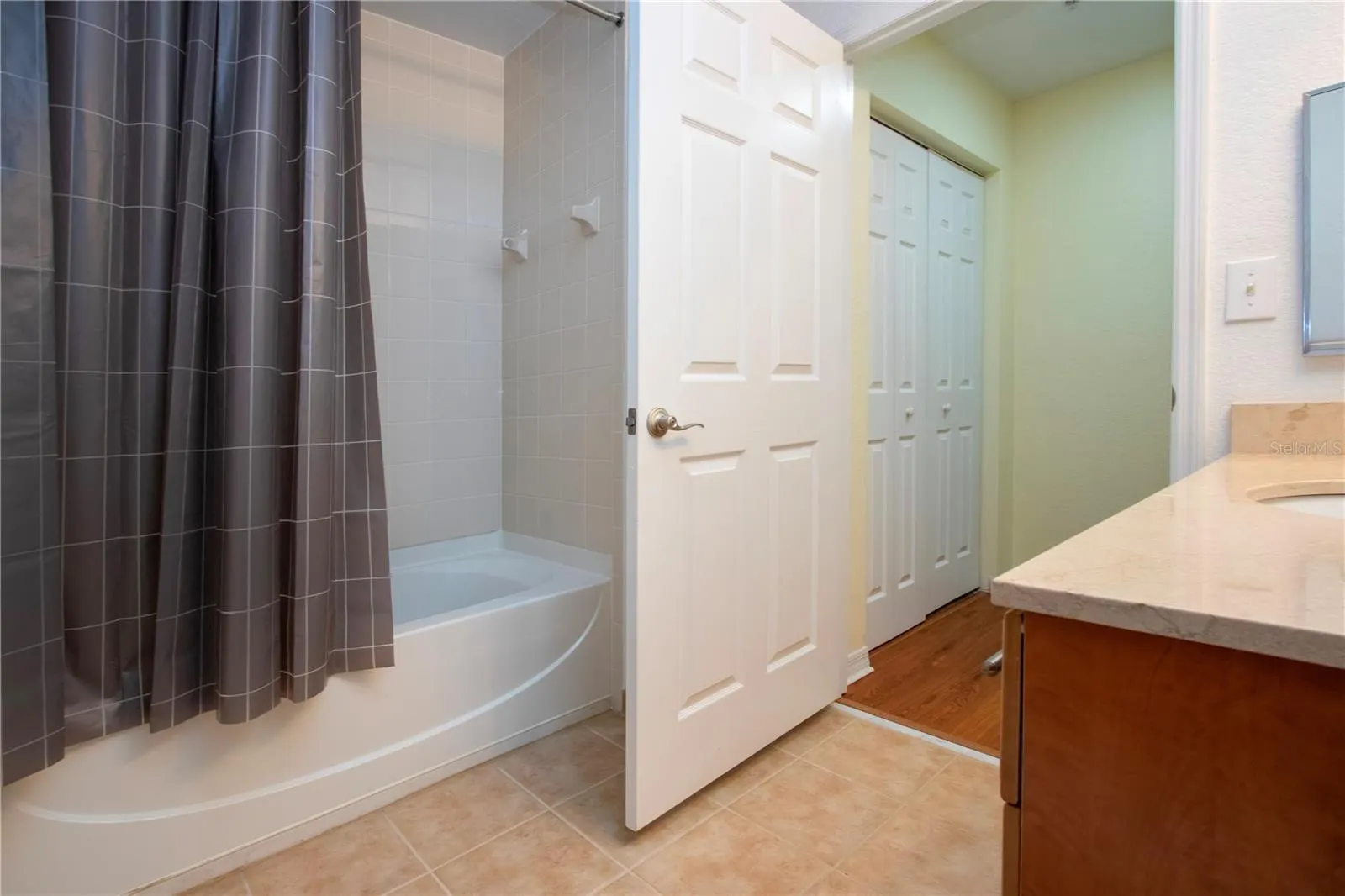1064 N TAMIAMI TRL #1209, #1209