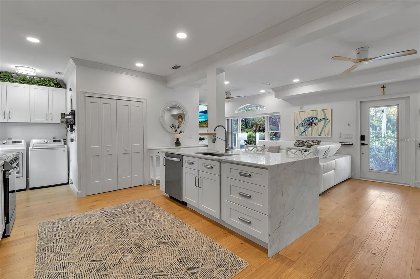 2513 BAYSHORE RD